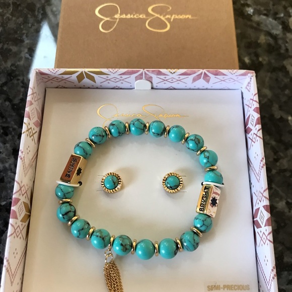 Jessica Simpson Jewelry - NIB Jessica Simpson bracelet & earring set